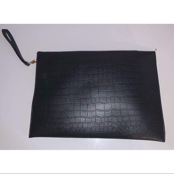 Black Clutch - Picture 2 of 3